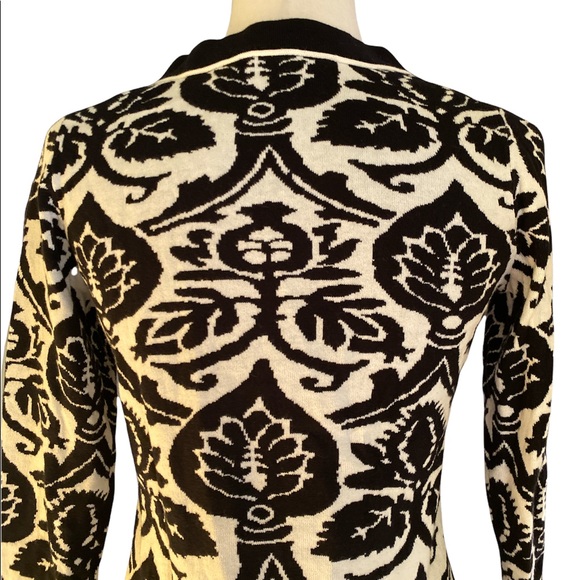 J. McLaughlin Black & Cream Damask Tunic Sweater - XS - Picture 6 of 10